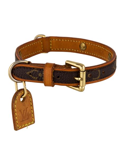 Louis Vuitton Monogram Baxter Dog Collar PM .